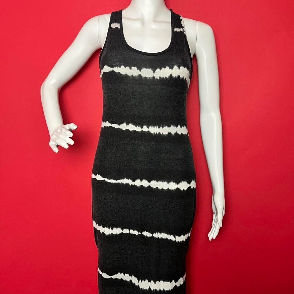 Magazine /Black and white maxi dress 🖤🤍​​​​​​​